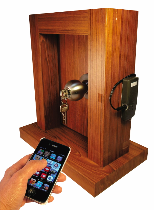 SmartPhones Keyless Door Lock - zamykanie drzwi smartphonem SmartPhones Keyless Door Lock 1