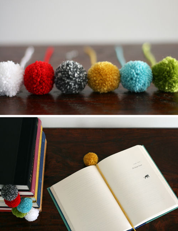 yarn-ball-pom-pom-bookmark-3lll6