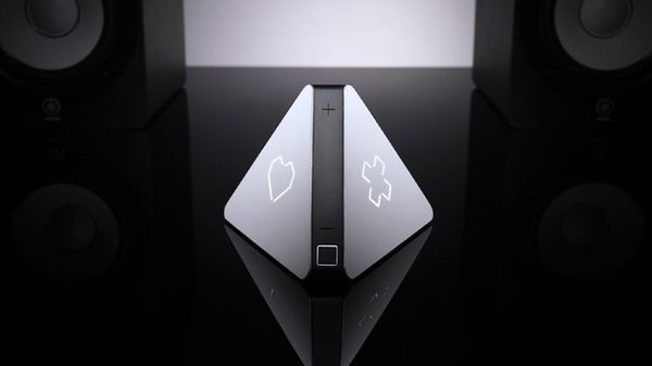 Prizm – inteligentny odtwarzacz muzyczny Prizm_1