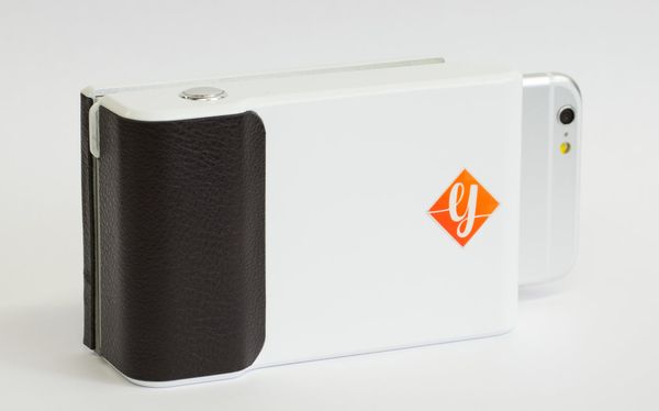 Prynt – obudowa zmieniająca smartfona w aparat fotograficzny z natychmiastowym wydrukiem zdjęć Prynt_4