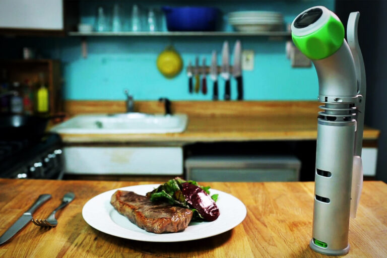 Nomiku – gotuj w dokładnie wybranej temperaturze Nomiku - gotuj w dokładnie wybranej temperaturze