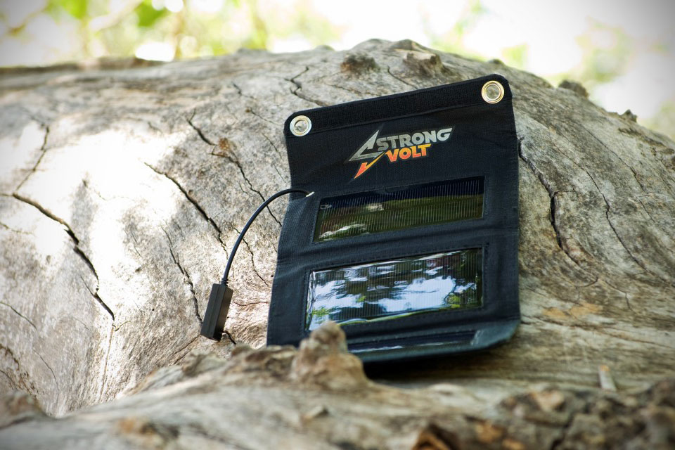 StrongVolt SmartCharger – inteligentna ładowarka słoneczna StrongVolt SmartCharger - inteligentna ładowarka słoneczna