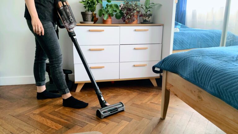 Odkurzacz pionowy Tefal X-Force Flex 15.60 – czy poradzi sobie z sierścią? Odkurzacz pionowy Tefal X-Force Flex 15.60 – czy poradzi sobie z sierścią?