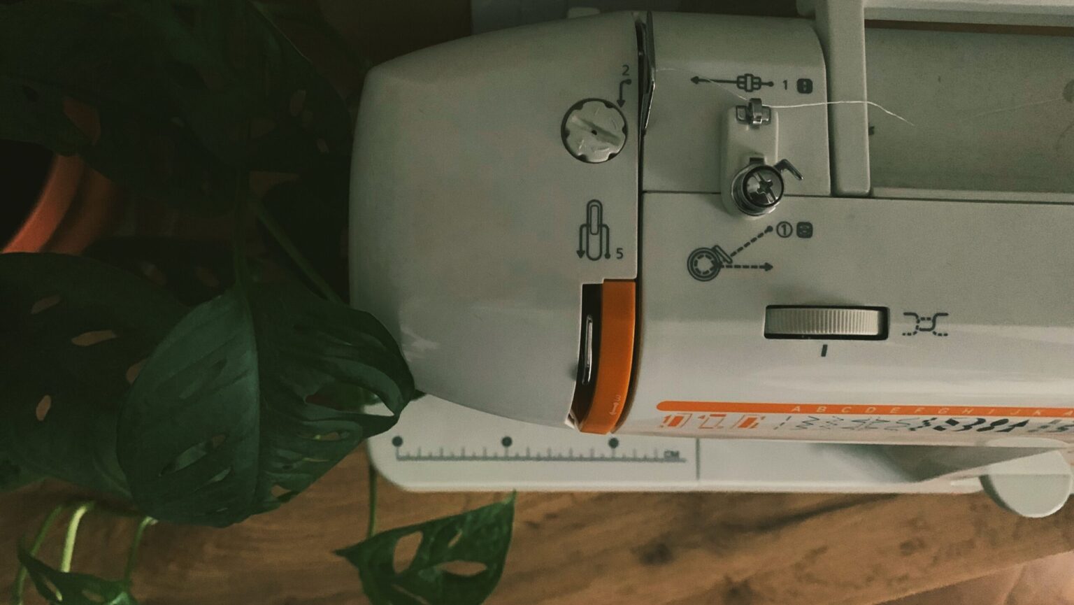 Tak tanio jeszcze nie było – maszyna do szycia teraz za grosze w Lidlu maszyna do szycia minerva 363D next szycie_8