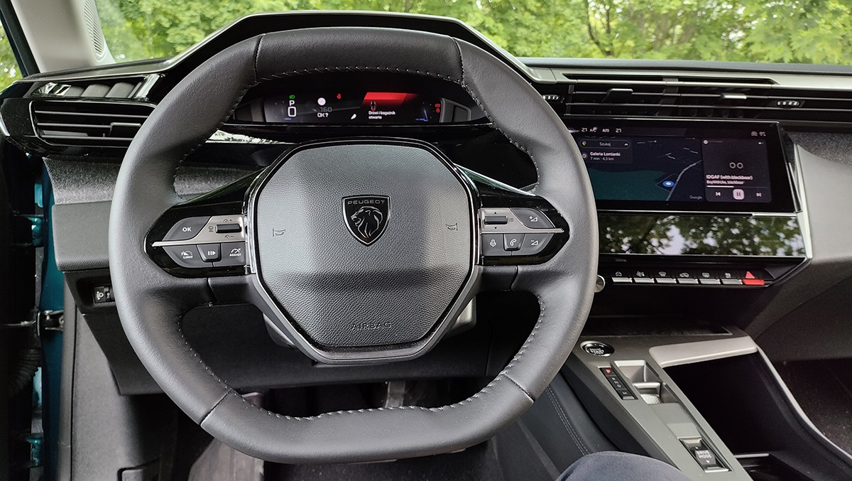Peugeot 408 Wnętrze