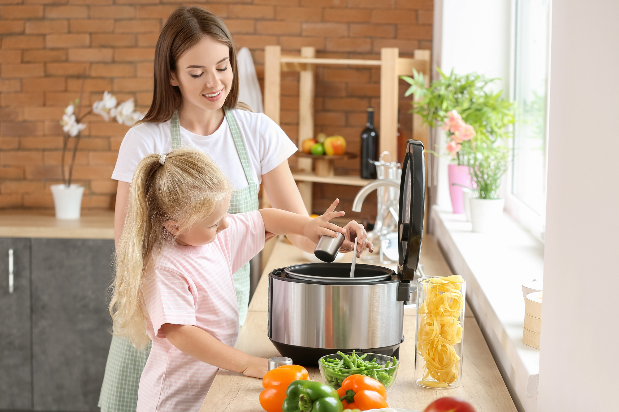 Czy warto kupić tani multicooker? Ranking 2024 Multicooker