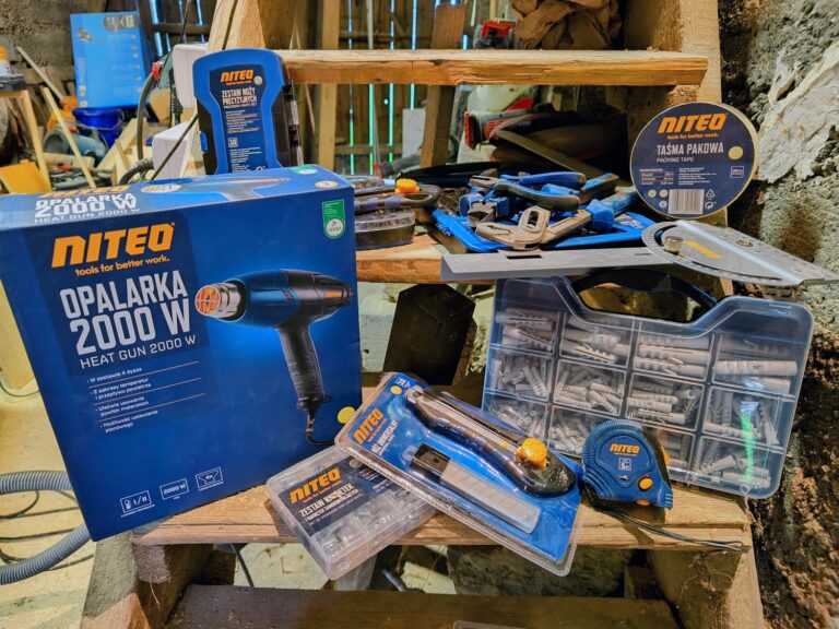 Niteo Tools, Biedronka
