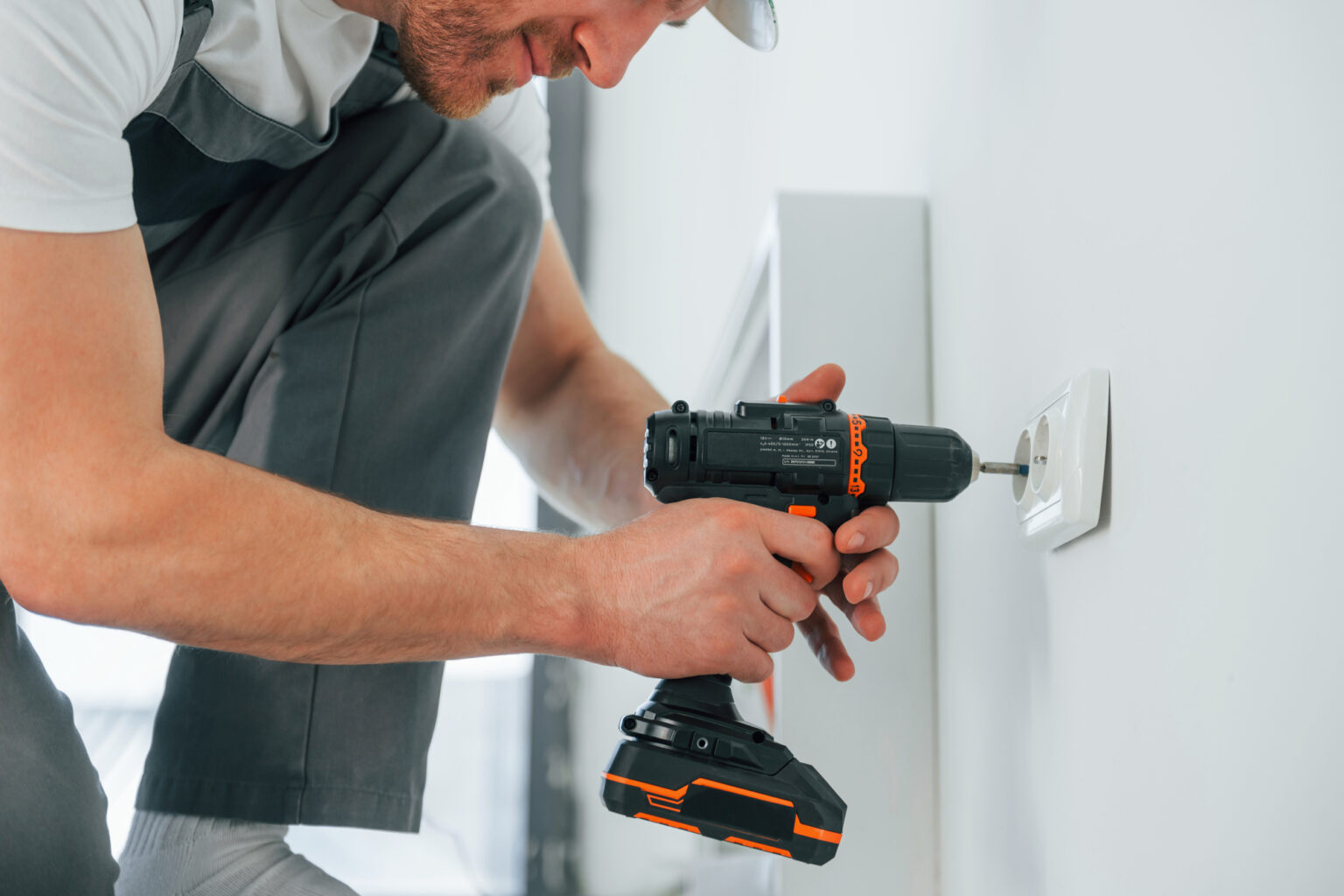 Akumulator, tanie elektronarzędzia