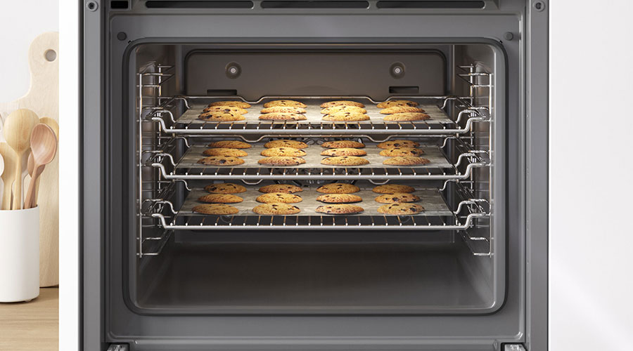 Piekarnik elektryczny wszechstronny jak kucharz i do tego sterowany aplikacją? Tak dobrej okazji na urządzenie BOSCH nie znajdziesz nigdzie indziej! piekarnik elektryczny bosch termoobieg 3d