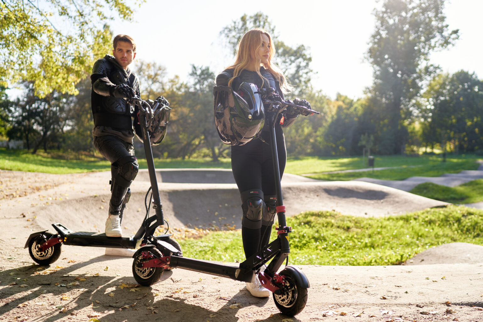 Najlepsze hulajnogi elektryczne na wakacje. Podróżuj, oszczędzaj i spędź aktywnie lato! Najlepsze hulajnogi elektryczne