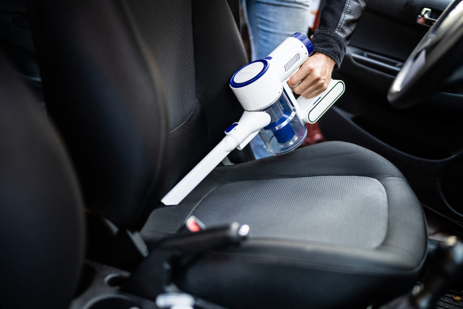 Odkurzacz samochodowy