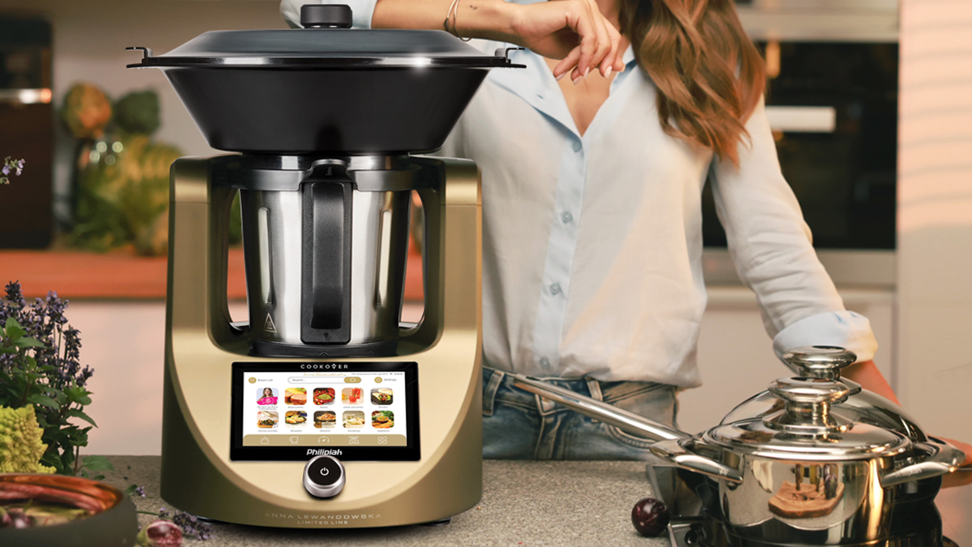 Thermomix TM7 ma konkurencję od Anny Lewandowskiej. Czym jest Cookover?