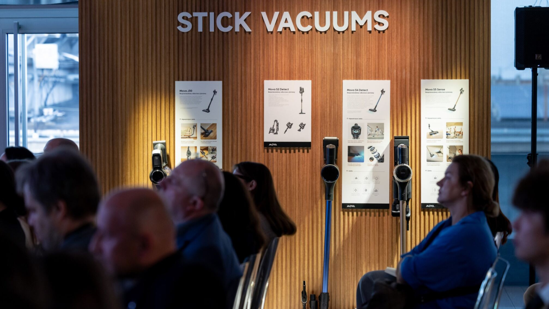 Dom mówi MOVA. Nowa kolekcja właśnie zadebiutowała. Nowe odkurzacze MOVA