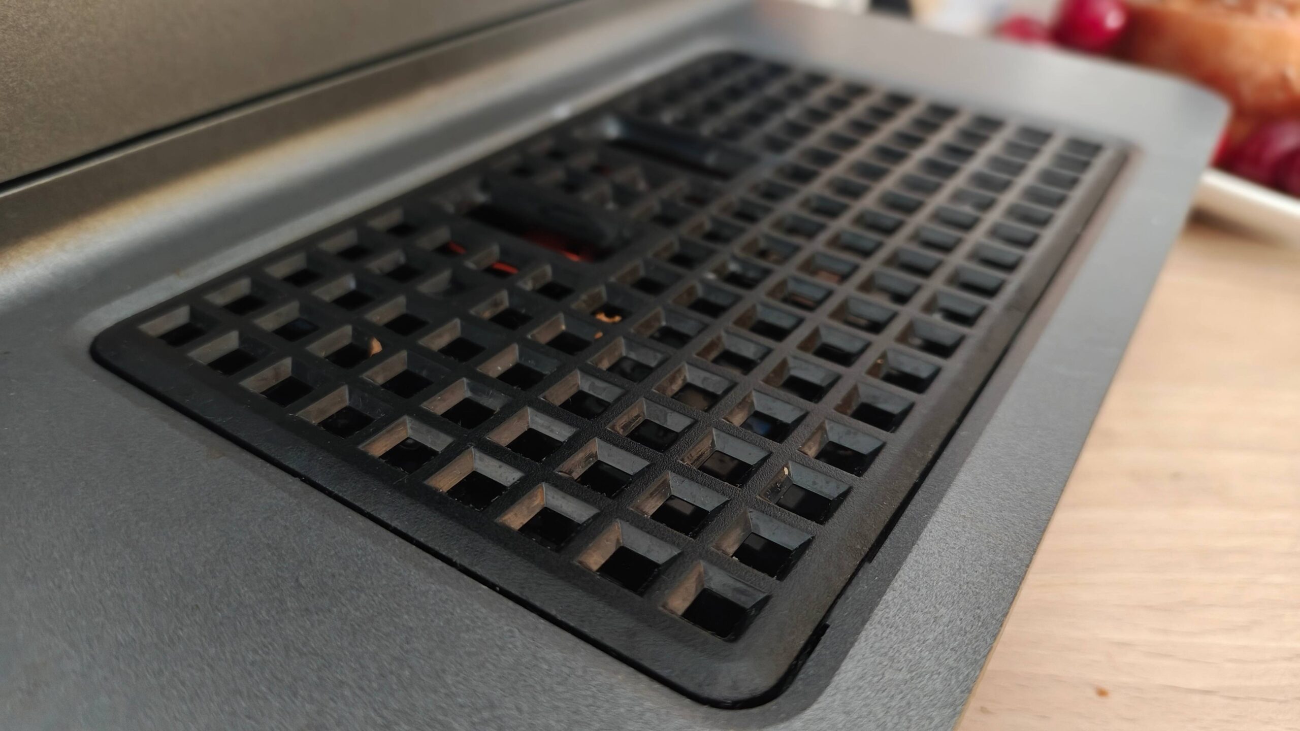 Prawdziwe cold brew z ekspresu? Krups Evidence Hot&Cold ma na to sposób Tacka ociekowa ekspresu Krups Evidence Hot&Cold.