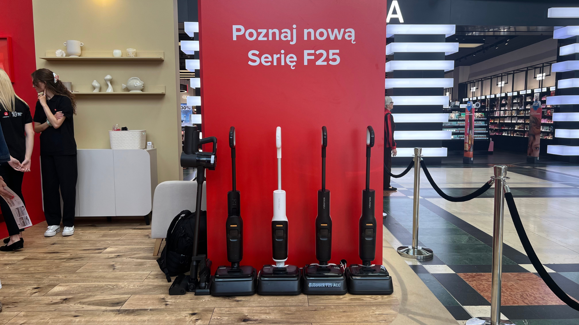 Byłem na premierze Roborock Saros Z70 w Arkadii! To nie jest zwykły robot sprzątający Odkurzacze pionowe F25