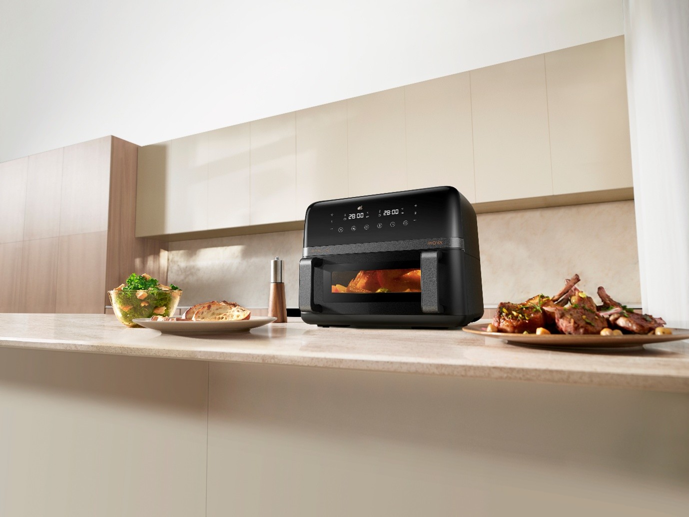 Air fryer MOVA AeroChef FD20 Pro już w sprzedaży! Pomieści tyle, że nie uwierzysz Air fyer MOVA AeroChef FD20 Pro na blacie w kuchni.