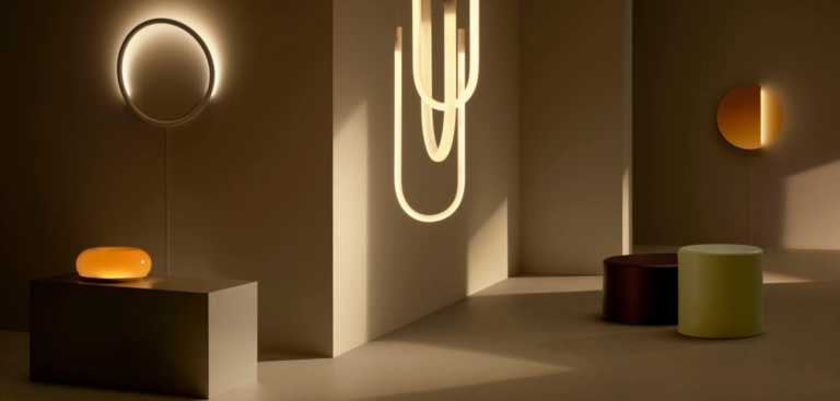 VARMBLIXT Lampa LED stołowa/ścienna, pomarańczowy szkło/okrągły, 30 cm