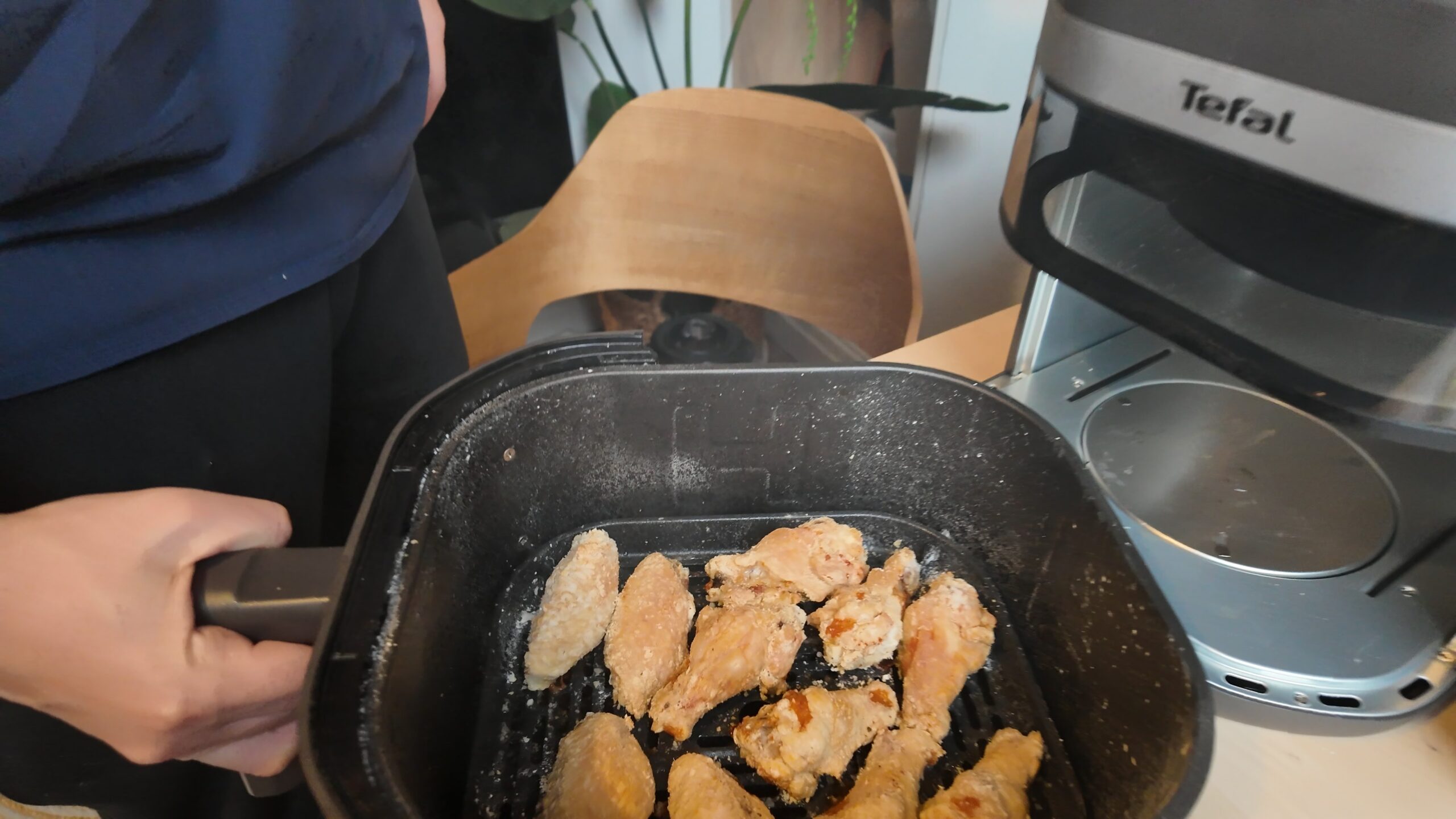 Tefal zrobił coś nowego. I nie, nie chodzi o kolejną kieszeń Tefal zrobił coś nowego. I nie, nie chodzi o kolejną kieszeń